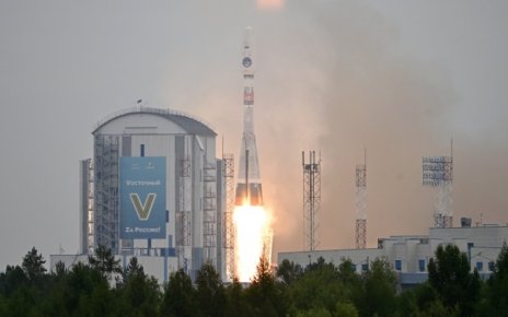 Launch of automatic station Luna-25