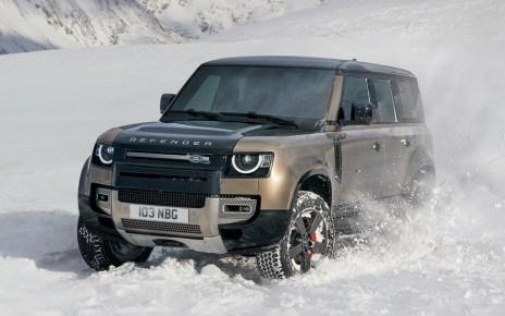 Land Rover Defender new Action